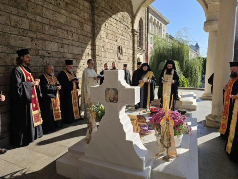 Отслужиха панихида в памет на Българския патриарх Неофит