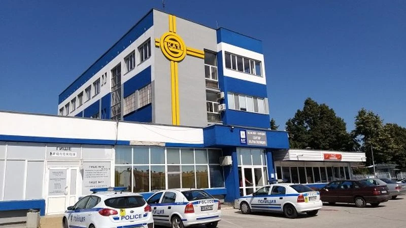Шофьорка остана изумена в КАТ Пловдив от ново правило: Дори не можах да се ядосам