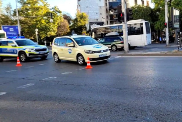 Такси блъсна жена в Пловдив