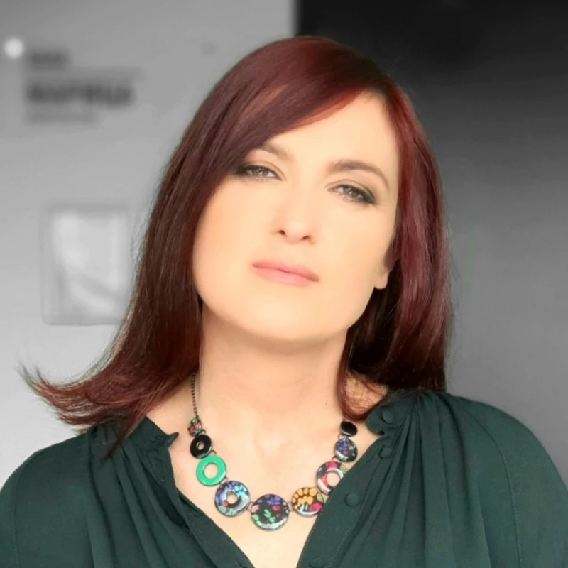 Анна Цолова: Аз и семейството ми бяхме подложени на обиди и внушения, пращаха ми предмети с неприлична форма