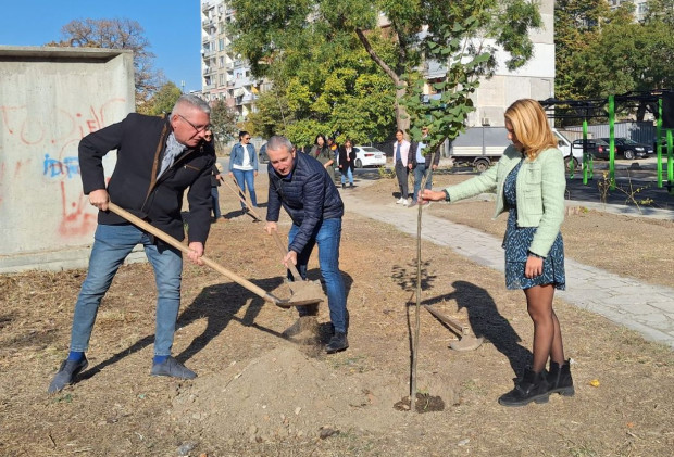 TD Кметът на район Източен откри два нови обекта в