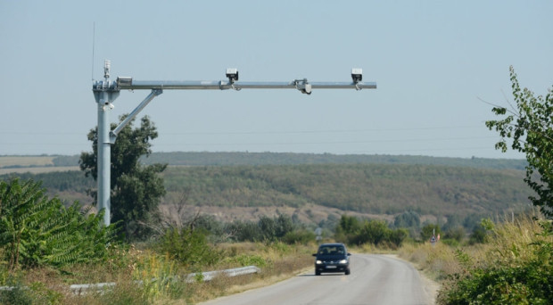 Тол системата ще засича и средната скорост на автомобилите? 