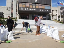 Премахнаха грамадата в памет на Пламен Горанов във Варна