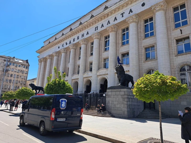 Очаква се прокуратурата да поиска постоянен арест на мъжа, задържан за убийството в София