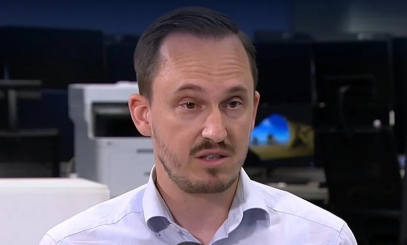 Млад мъж обясни защо е напуснал добре платената си работа и се e пенсионирал на 40 години