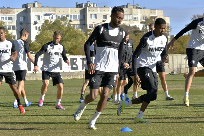 ПФК Локомотив към феновете: Очакваме ви в събота на "Лаута"