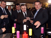 Министър Найденов: Ще направя национална енотека на българското вино