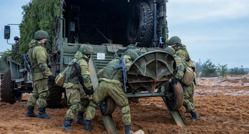 Руските войски засилват атаките край Торецк и трупат резерви при Часов Яр