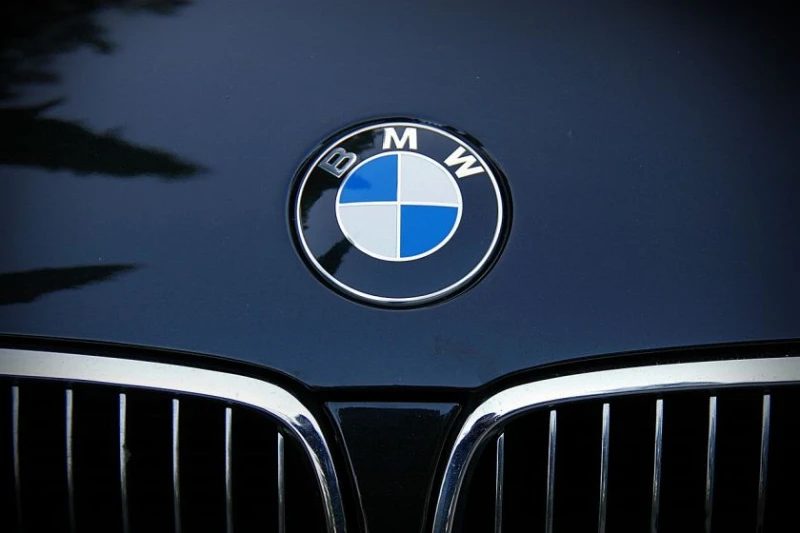 ��������� �� BMW ������� �61%!