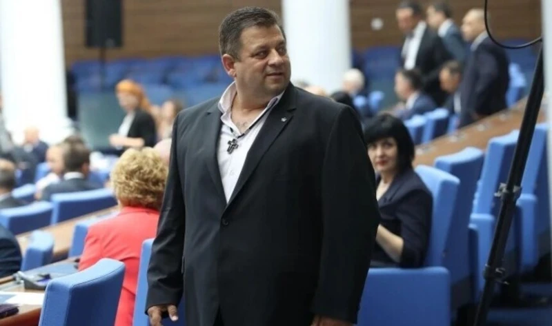 Бивш депутат: Приготвям куфарите! Заминавам за един по-добър свят