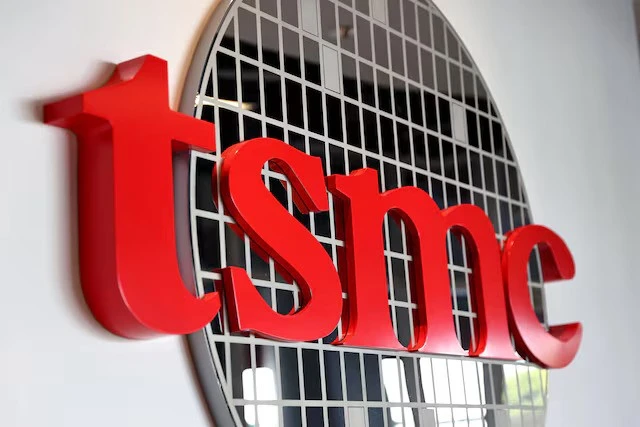 САЩ наредиха на TSMC да спре доставките на усъвършенствани чипове за Китай