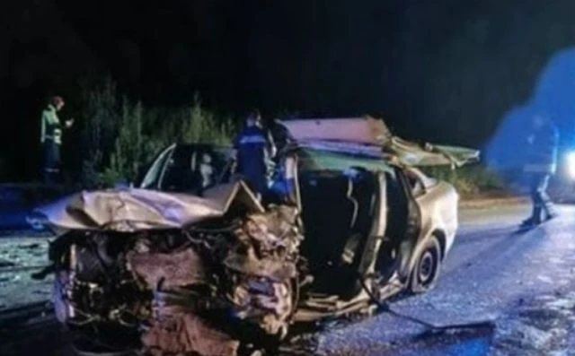 Двама са загиналите в снощната жестока катастрофа