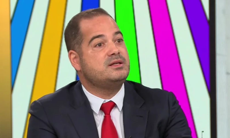 Калин Стоянов: Единственият човек, който ми подаде ръка, беше Пеевски