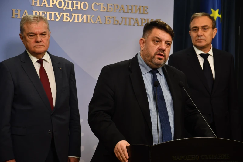 Атанас Зафиров: Освен тънките партийни сметки трябва да изберем човек, който може да си свърши работата