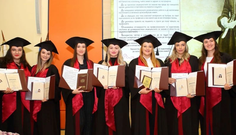Положиха клетва за вярност към професията