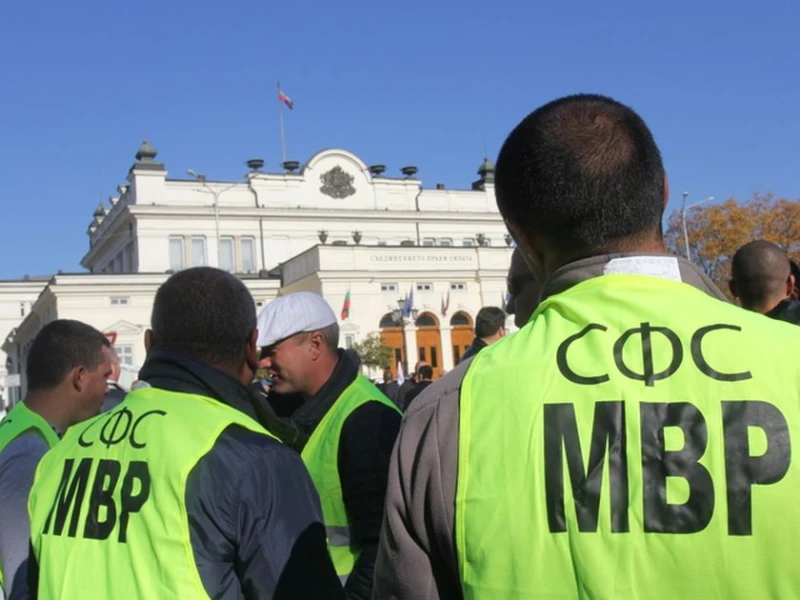 Синдикатите в МВР са готови да протестират заради заплати