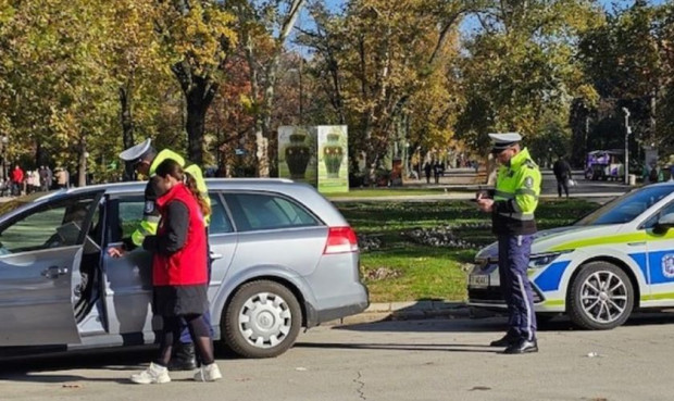 TD Служители на сектор Пътна полиция при Областната дирекция на