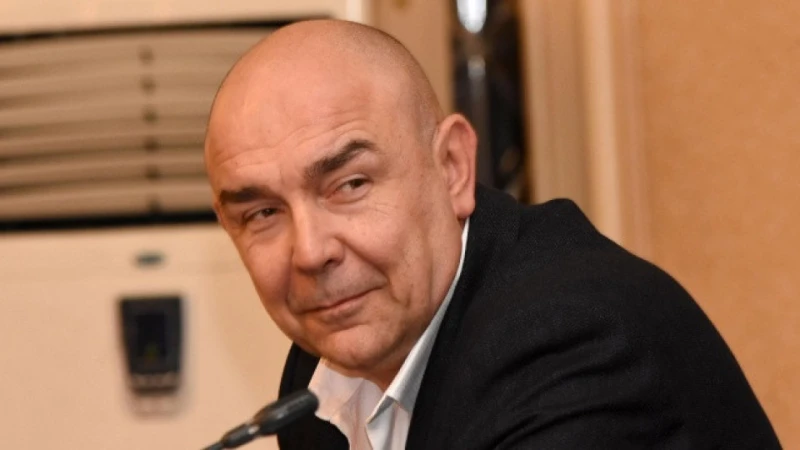 Калин Сърменов любител на мощните джипове