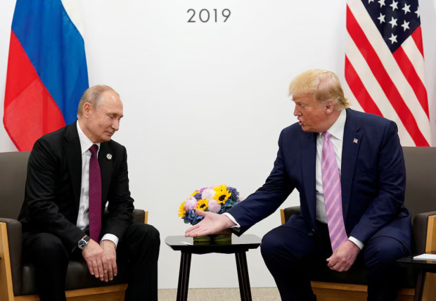 プーチン大統領はトランプ大統領との和平交渉に応じる用意があるが、領土の譲歩はなし