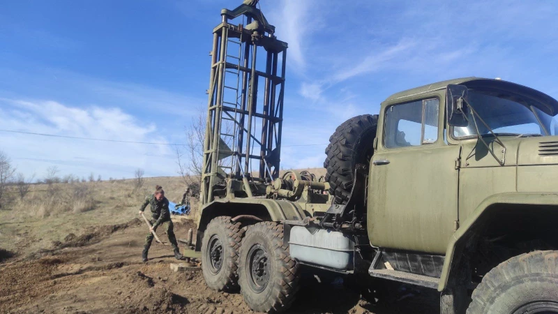 Военнослужещи от Сухопътните войски помогнаха за справянето с водната криза в Плевенско