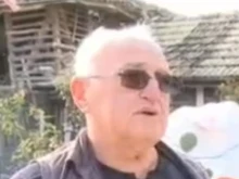 Екзотичната градина на Стоян Иванов от палми, риби, папагали, лебеди и фазани оцелява благодарение на крайпътната чешма
