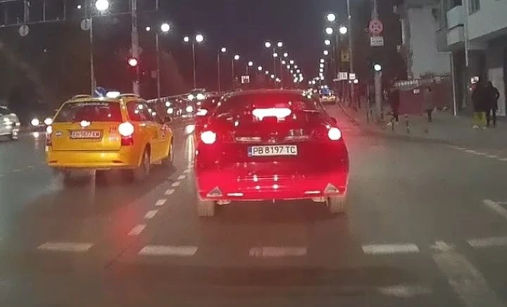 Пловдивчанин нарече шофьорка овца