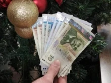 Служител за коледните бонуси: Това ме стимулира да работя повече!