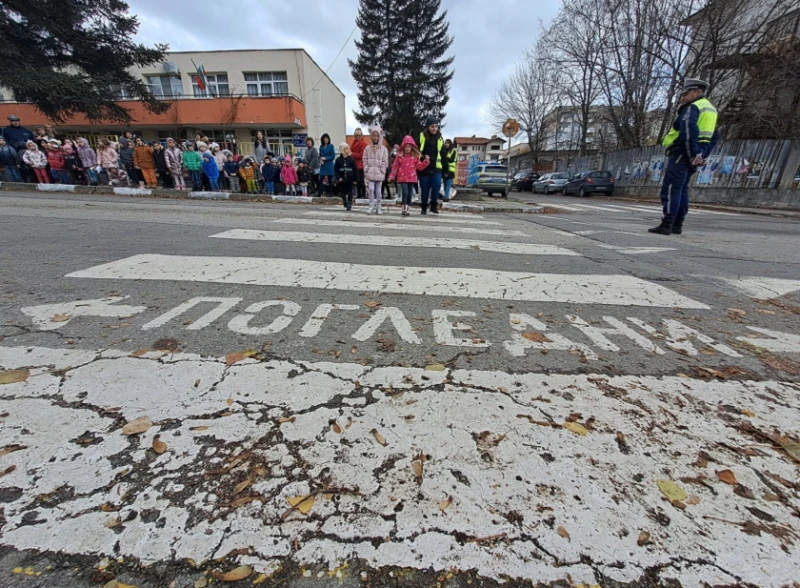 Кюстендилски деца в акция за пътна безопасност