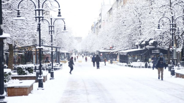 メテオ・バルカンズは12月の天気予報を発表し、雪が降る予定です。
