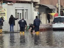 Пуснаха водата в Пловдив след тежката авария, положението на ул. "Ландос...