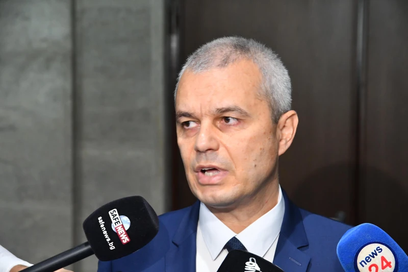 Костадин Костадинов: Имам чувството, че се намираме в психиатрия