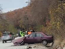 Катастрофа затруднява движението в Мусинските завои