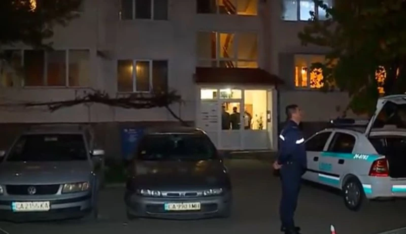 Месец след жестокото убийство в столичния "Младост 1": Алеята остава неосветена
