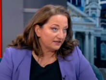 Деница Сачева: Премиерът на редовно правителство задължително трябва да бъде от ГЕРБ
