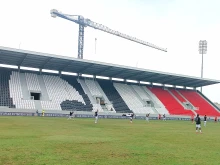Ексклузивно: Осветлението на Спортклуб ще се забави доста, трибуната ще бъде открита в сегашния й вид