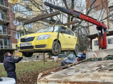 Вдигат автомобили в столичния район "Илинден"