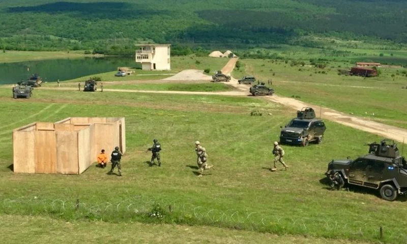 Сухопътните сили на САЩ осъществяват планирана смяна на командването на полигона "Ново село"