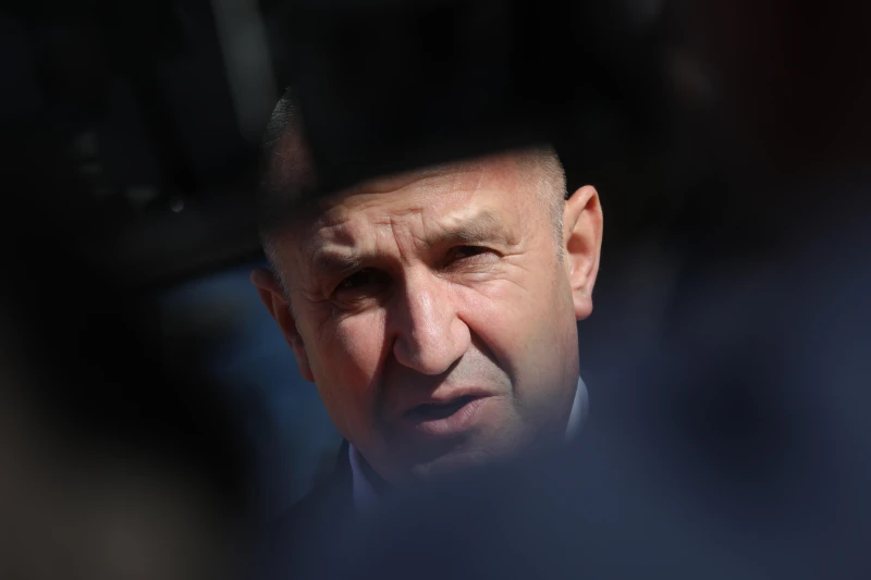 Румен Радев: Явно в политиката всичко е възможно