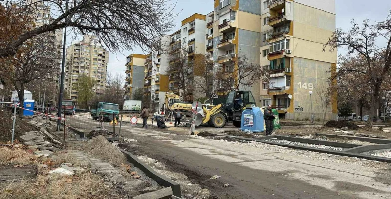 Подменят водопровод, който често прави тежки аварии в пловдивския квартал "Тракия"