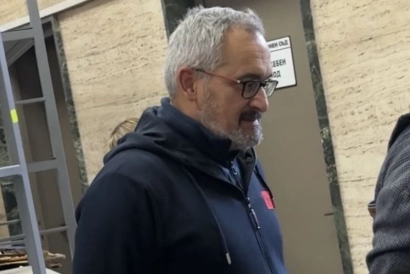 Фалстарт на делото за запаления покрив на ОУ "Душо Хаджидеков"