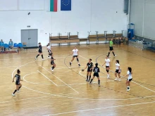 Хандбалистките на Академик-ПУ загубиха от лидера в Пловдив