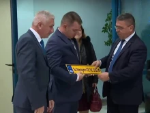 ������ ����� �� ������� �� ������� � ������, �� ����� ������ "������"