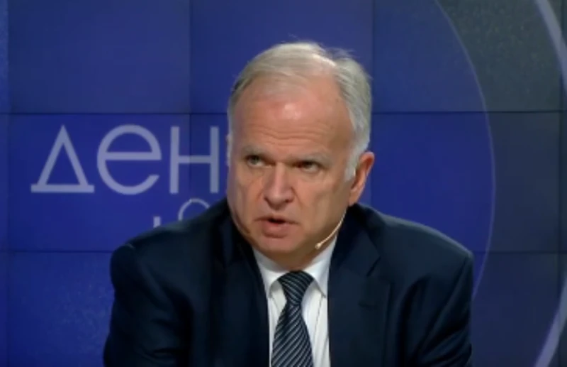 Боян Чуков за Сирия: Най-вероятно въоръжените групировки ще се сражават помежду си