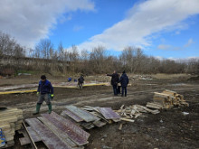 Предколедно чудо: В ход е строителството на приюта за кучета в Горна Оряховица