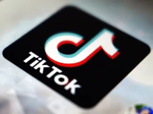 Tik tok предизвикателство вкара дете в болница, искат забрана за приложението в цялата страна