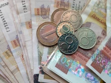 Платете за подаръците в кеш, забравете картите и ще спестите