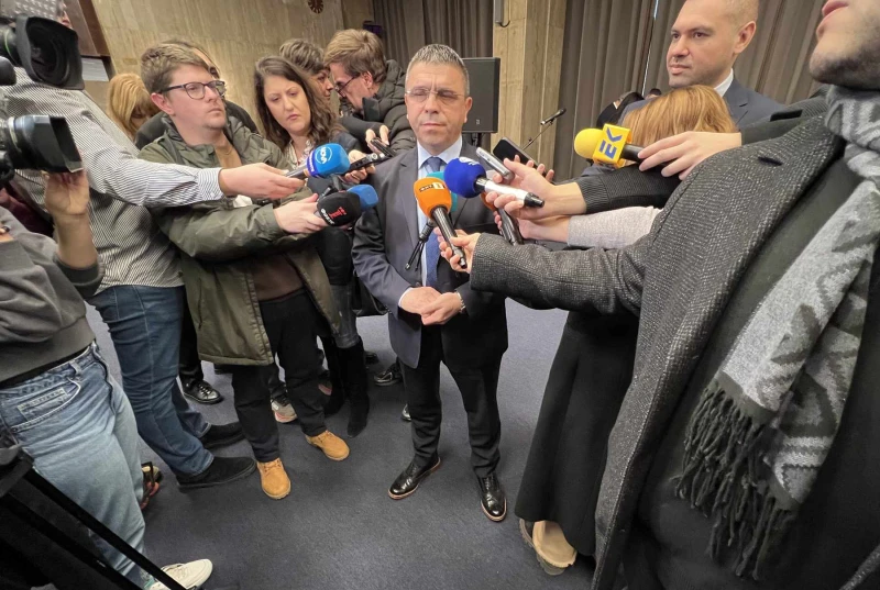 Илков за заплатите на полицаите: Оптимист съм