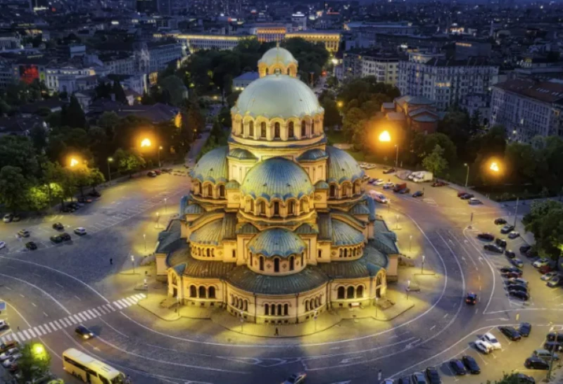 Св. Синод с категорична позиция относно преименуването на площада пред "Св. Александър Невски"