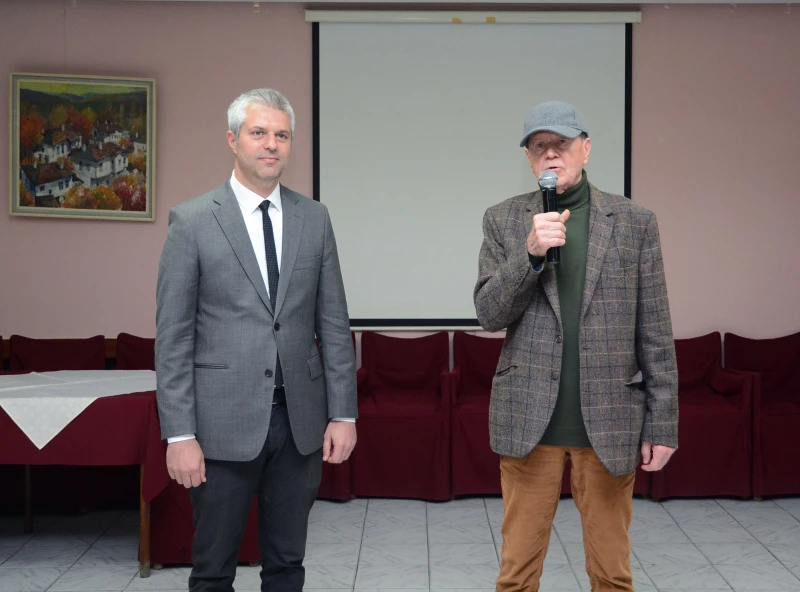 Благомир Коцев бе удостоен с наградата "Кмет на годината – 2024" синдиката на учителите
