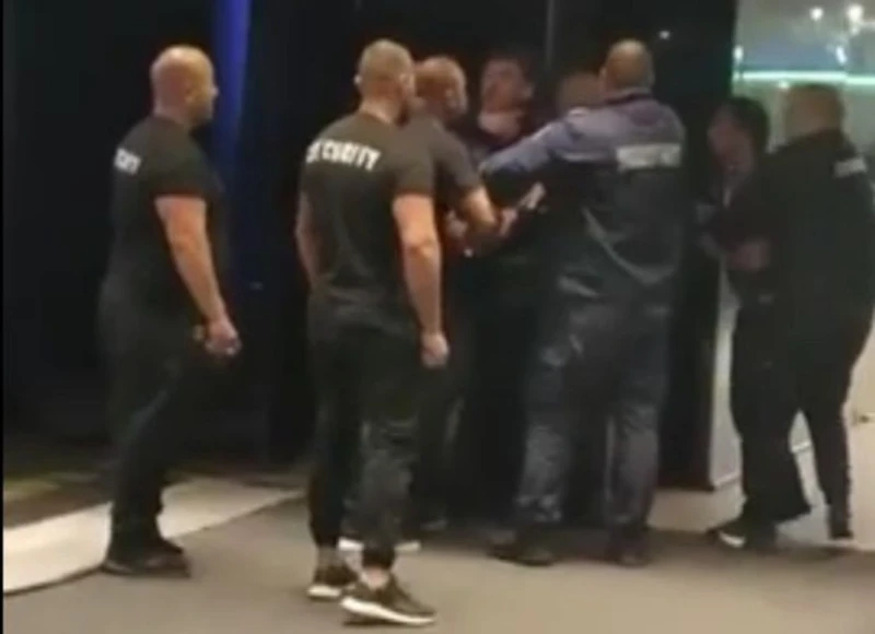 Първо са ловците и земеделците, след това проститутките и политиците, а накрая - охранителите